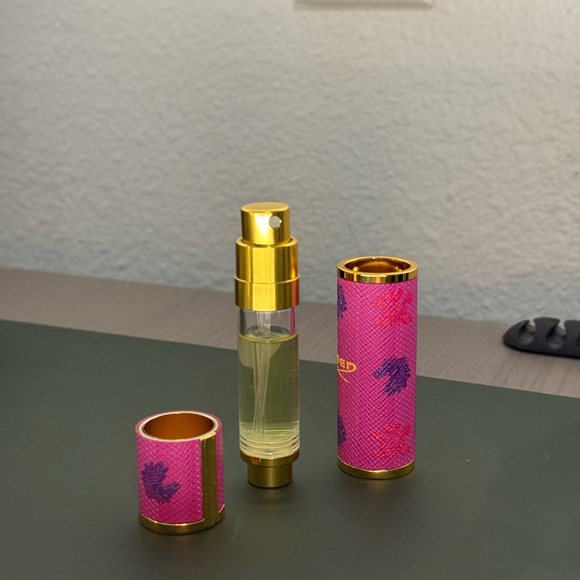 CREED - Refillable Travel Perfume Atomizer - Pink - Picture 3 of 3